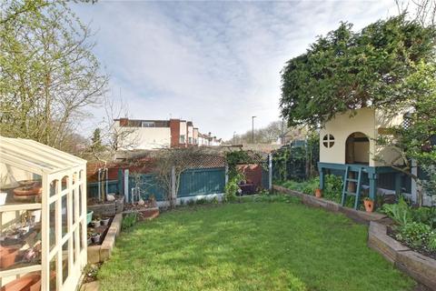 56 Cleanthus Road, London, SE18 3DD