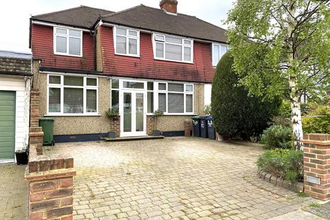 4 bedroom semi-detached house for sale, Fircroft Road, Chessington, Surrey. KT9 1RN