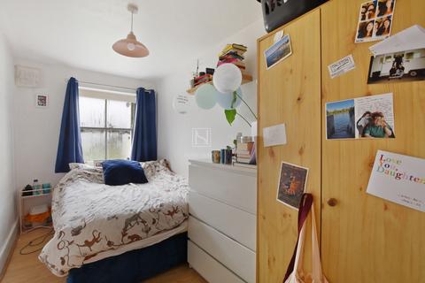 1 bedroom in a house share to rent, Miranda Road, Archway