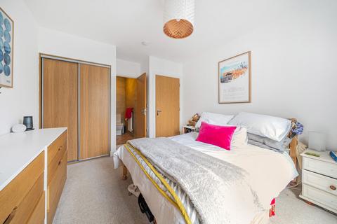 2 bedroom apartment for sale, Ocean Way, Southampton
