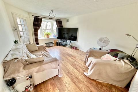 2 bedroom end of terrace house for sale, Jersey Way, Braintree, CM7