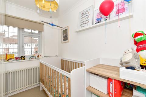 81 Leadale Avenue, London, E4 8AX
