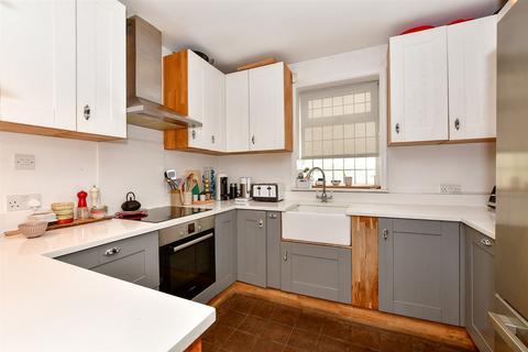 81 Leadale Avenue, London, E4 8AX