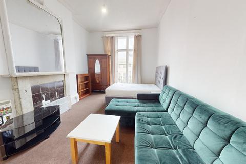 Studio to rent, Norfolk Square, Brighton, BN1