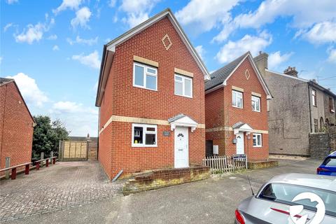 3 bedroom detached house to rent, Albion Terrace, Brewery Road, Sittingbourne, Kent, ME10