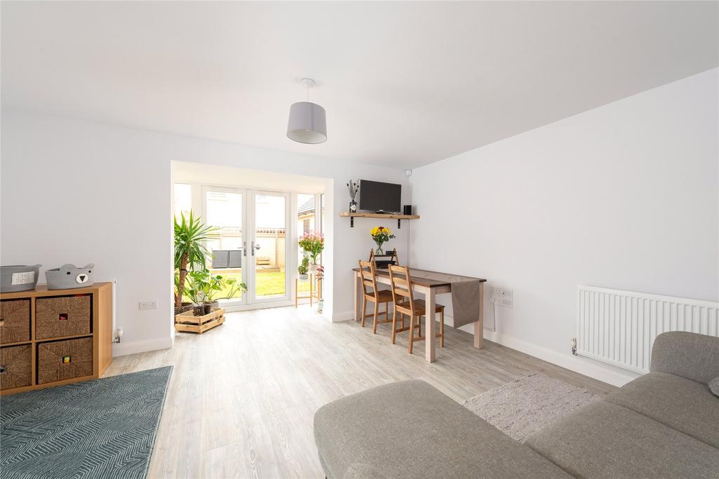 Sitting/Dining Room