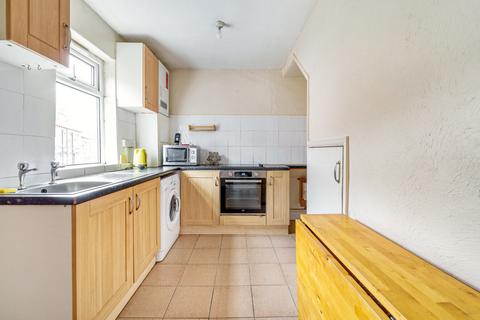 2 bedroom terraced house for sale, Aviary Place, Leeds, West Yorkshire, LS12