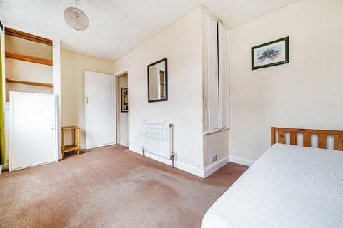 18 Aviary Place, Armley, Leeds, LS12 2NP