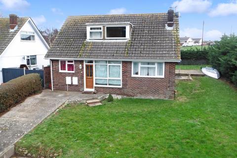 4 bedroom detached bungalow to rent - The Glade Seaview PO34