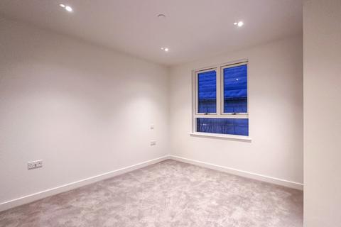 2 bedroom flat to rent, Hendon Waterside, London, NW9