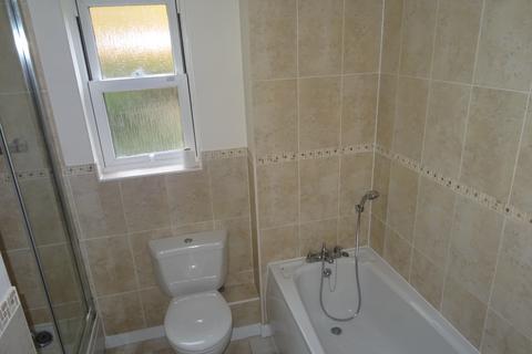 2 bedroom apartment to rent, Sawyers Grove, Brentwood CM15