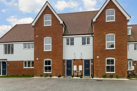 4 bedroom terraced house for sale, Old Port Place, New Romney, Kent