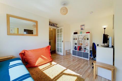 1 bedroom flat to rent, Baildon Street, Deptford, SE8 4BQ
