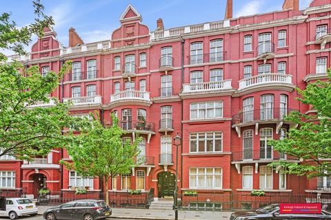 5 bedroom flat to rent, Transept Street London NW1
