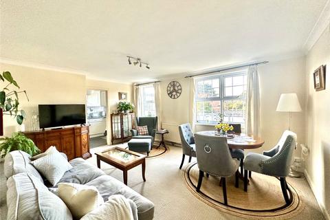 2 bedroom apartment for sale, Grosvenor Mews, Lymington, Hampshire, SO41