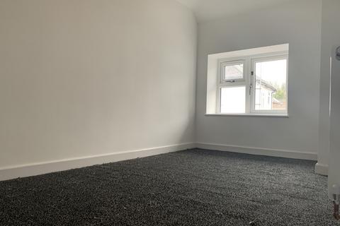 3 bedroom end of terrace house to rent, Coleshill Road, Sutton Coldfield, West Midlands, B76