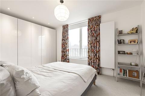 3 bedroom end of terrace house for sale, Thyme Walk, Dunlace Road, London, E5