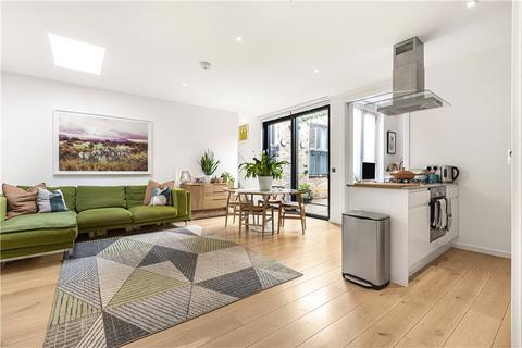 4 Thyme Walk, London, E5 0AS