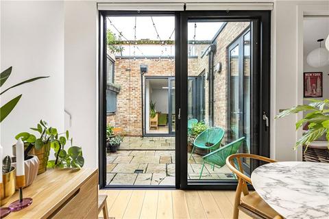 4 Thyme Walk, London, E5 0AS