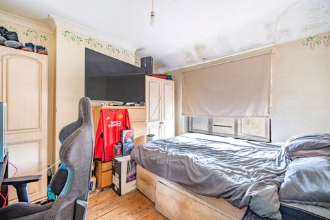 6 Beverley Road, Whyteleafe, CR3 0DT