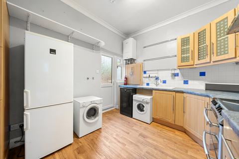 Flat 1, 48 Cedars Road, Hampton Wick, Kingston Upon Thames, KT1 4BE
