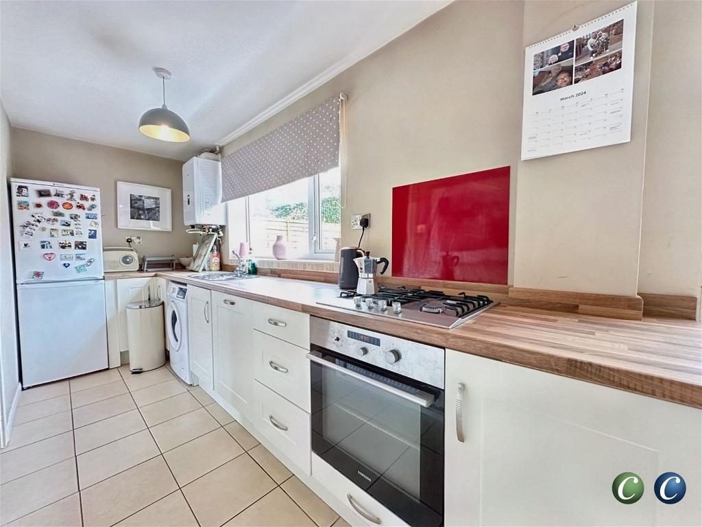 Albany Drive, Rugeley, WS15 2HP 2 bed semidetached house for sale £
