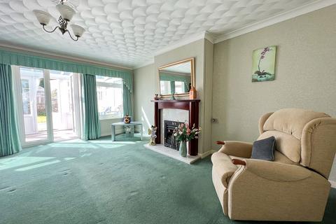 3 bedroom semi-detached house for sale, Bishport Avenue, Bristol, BS13