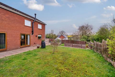 5 Copper Beeches Close, Much Dewchurch, Hereford, HR2 8DX