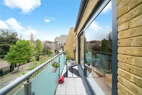 2 bedroom apartment to rent, London, London SW19