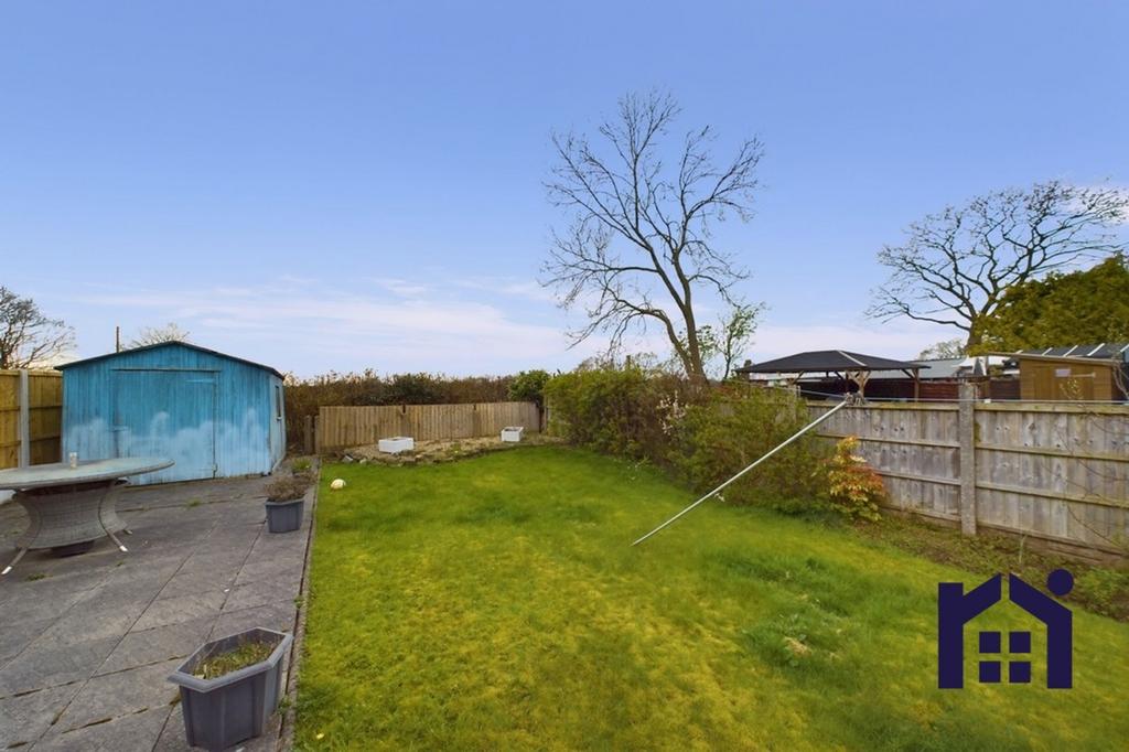Shawbrook Close, Euxton, PR7 6JY 3 bed semidetached house for sale £