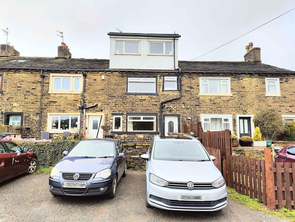 Hays Lane, Halifax HX2 3 bed terraced house for sale £129,500