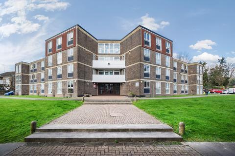 3 bedroom flat for sale, Stanmore HA7