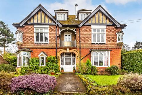 2 bedroom apartment for sale, Westerham Road, Limpsfield, Oxted, Surrey, RH8