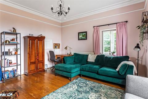 2 bedroom apartment for sale, Westerham Road, Limpsfield, Oxted, Surrey, RH8