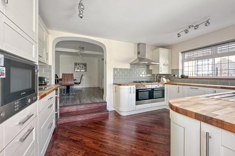 59 Arthur Road, Gillingham, ME8 9BT