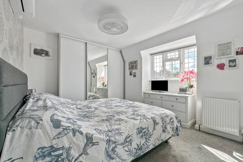 59 Arthur Road, Gillingham, ME8 9BT