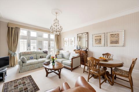 2 bedroom flat for sale, Whitehall Court, London, SW1A