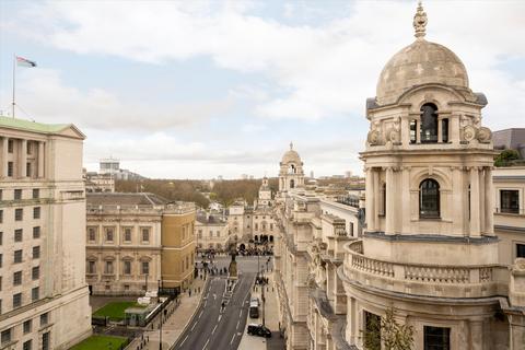 2 bedroom flat for sale, Whitehall Court, London, SW1A