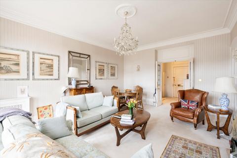 2 bedroom flat for sale, Whitehall Court, London, SW1A