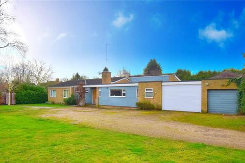 4 bedroom bungalow for sale, Elm Road, Stowmarket, Suffolk, IP14