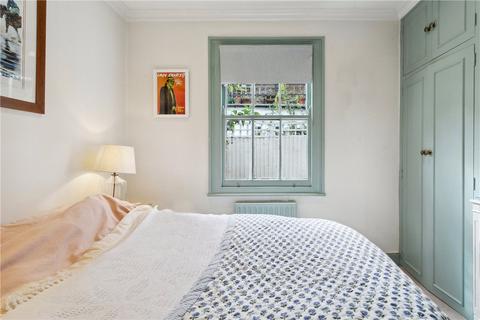 2 bedroom maisonette for sale, Ingelow Road, London, SW8
