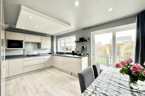 25 Sandgate Drive, Kippax, Leeds, LS25 7EX