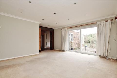 8 Barnsford Crescent, West End, Woking, GU24 9HX
