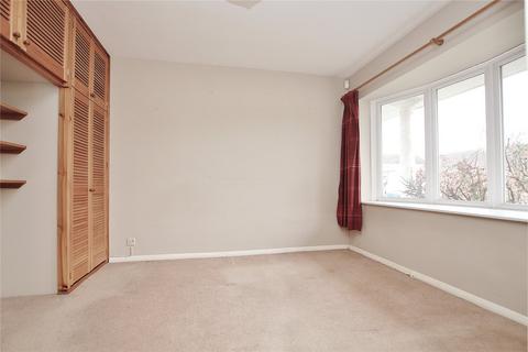 8 Barnsford Crescent, West End, Woking, GU24 9HX