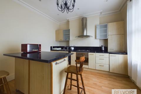 2 bedroom flat to rent, Amesbury Manor, Amesbury Road, Birmingham, B13