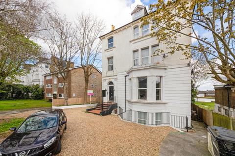 2 bedroom apartment for sale, Lancaster Road, South Norwood, London, SE25