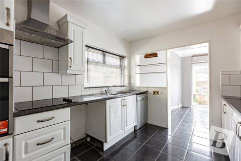 114 Warren Drive, Hornchurch, RM12 4QX