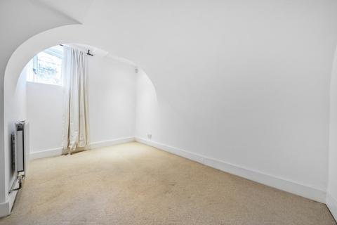 3 bedroom apartment to rent, West Grove London SE10