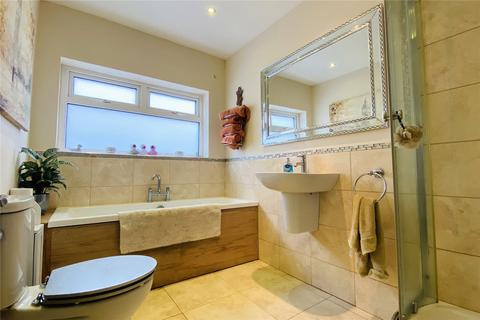 5 bedroom detached house for sale, Wraysbury, Staines-upon-Thames TW19