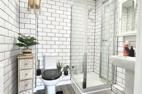 33 Discovery Drive, Swanley, BR8 8FB